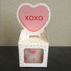DW Home XOXO Scented Candle with Multicolor Hearts